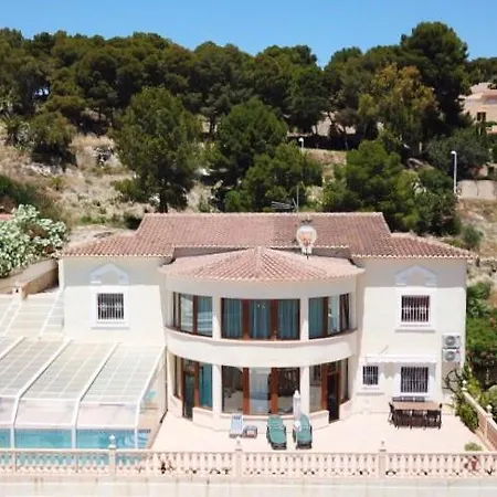 Large & Comfortable Marinera With Swimming Pool And Seaview In *